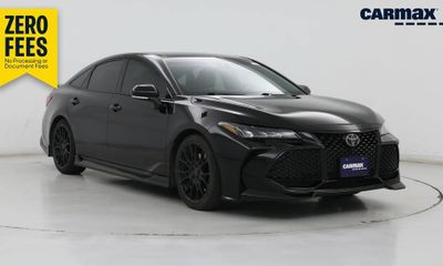 2020 Toyota Avalon Package