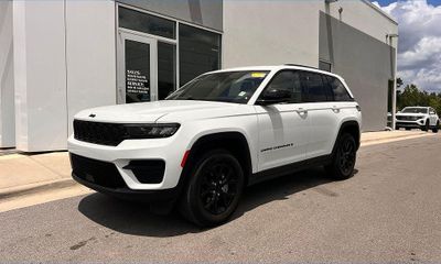 2024 Jeep Grand Cherokee Laredo