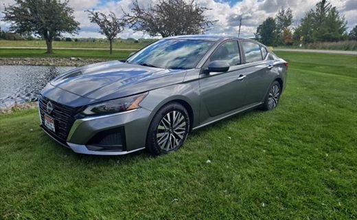 2023 Nissan Altima SV