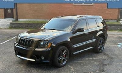 2009 Jeep Grand Cherokee SRT 8
