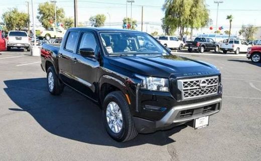 2024 Nissan Frontier SV