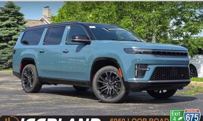 2026 Jeep Grand Wagoneer L Summit