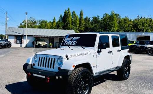 2013 Jeep Wrangler Sahara