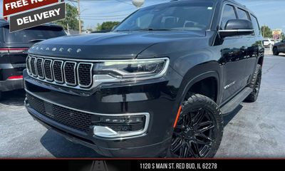 2023 Jeep Wagoneer Base