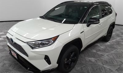 2020 Toyota RAV4 XSE HV