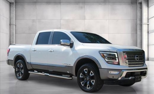 2023 Nissan Titan