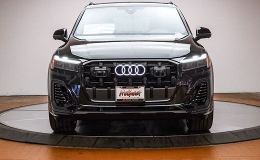 2026 Audi Q7 Quattro Premium Plus