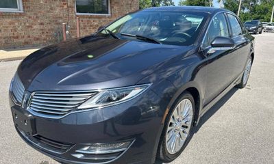 2014 Lincoln MKZ Base