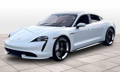 2020 Porsche Taycan Turbo S