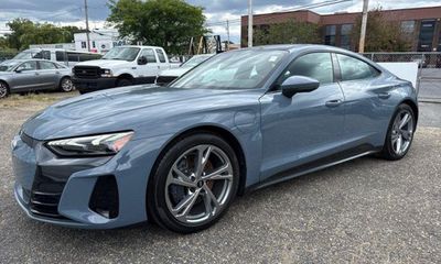 2023 Audi E-Tron GT Quattro Premium Plus
