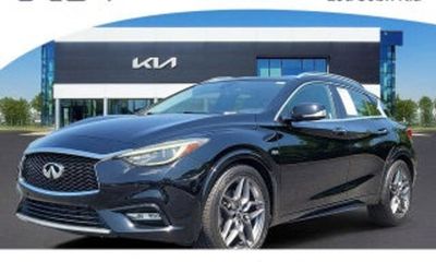 2017 Infiniti QX30 Premium