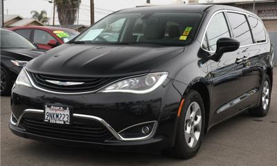2018 Chrysler Pacifica Touring Plus