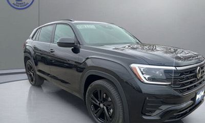 2026 Volkswagen Atlas Cross Sport 4MOTION SEL Black