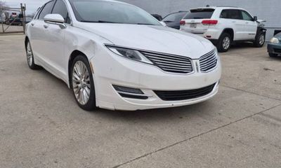 2014 Lincoln MKZ