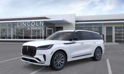2025 Lincoln Aviator Base