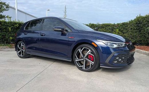 2024 Volkswagen Golf GTI SE