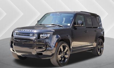 2026 Land Rover Defender 110 SE