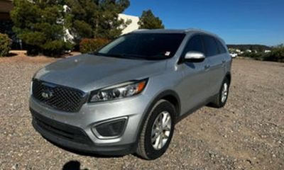 2017 Kia Sorento L LX