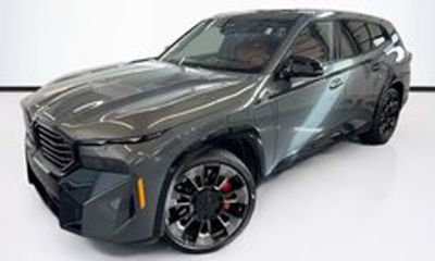 2025 BMW XM Base