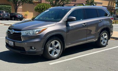 2016 Toyota Highlander Base Hybrid