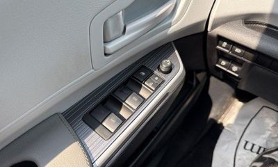 2025 Toyota Sienna LE