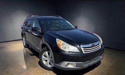 2011 Subaru Outback Premium M R