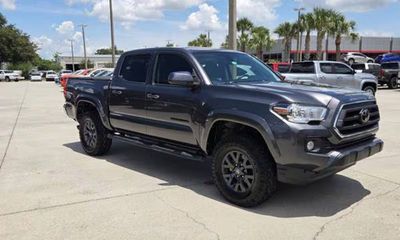 2023 Toyota Tacoma SR5