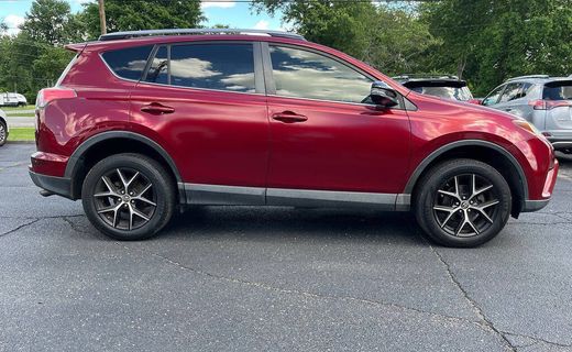 2018 Toyota RAV4 SE