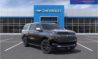 2023 Chevrolet Suburban Premier