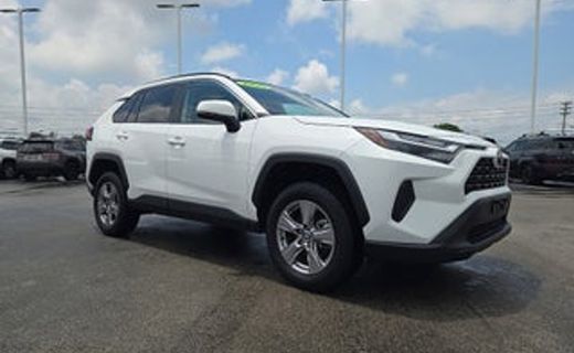 2025 Toyota RAV4 XLE