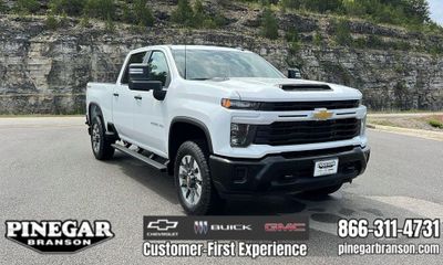 2026 Chevrolet Silverado HD Custom