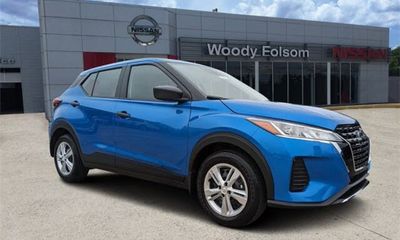 2025 Nissan Kicks Play S