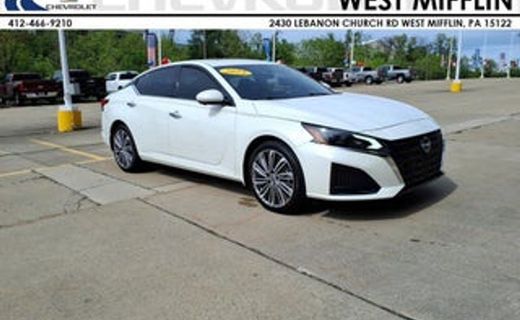 2023 Nissan Altima SR