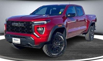 2026 GMC Canyon Elevation