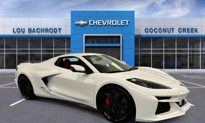 2025 Chevrolet Corvette E RAY Standard