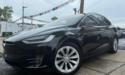 2018 Tesla Model X 75D