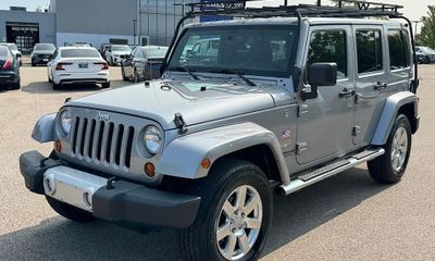 2013 Jeep Wrangler Sahara