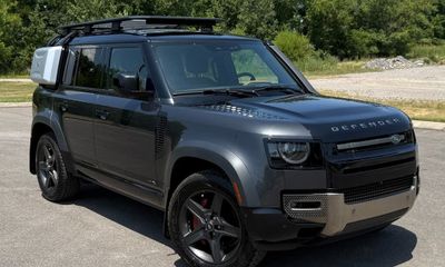 2023 Land Rover Defender 110 X