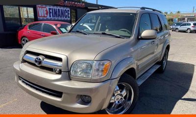2005 Toyota Sequoia SR5