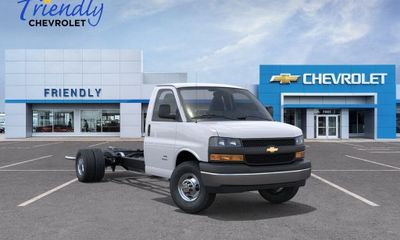 2026 Chevrolet Express 3500 Cutaway 177
