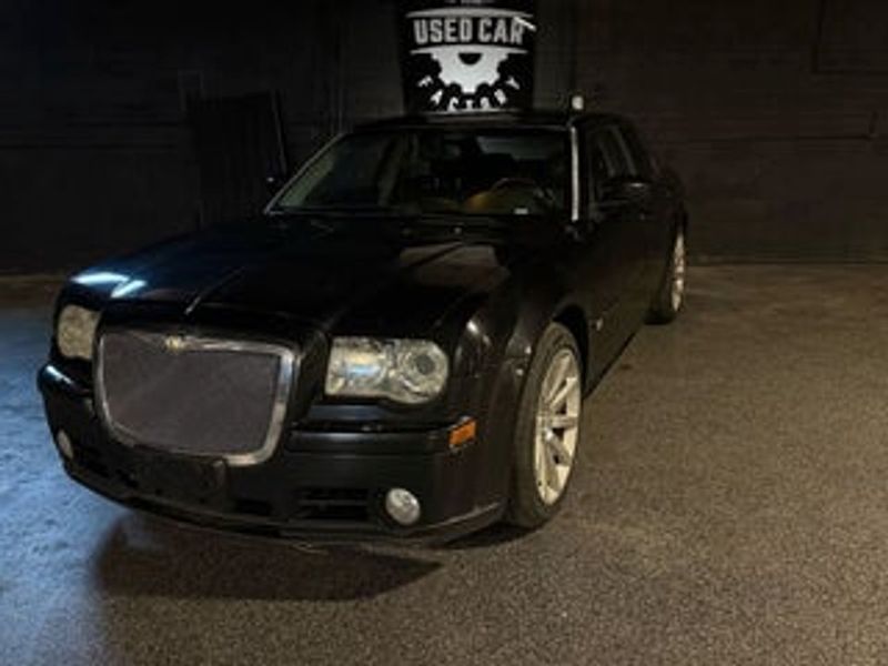 2006 Chrysler 300C — a typically priced live listing