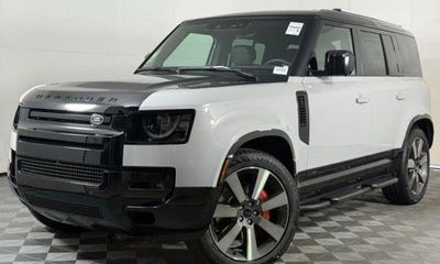 2026 Land Rover Defender 110 X