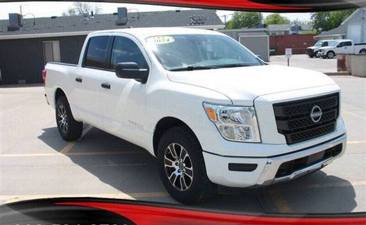 2024 Nissan Titan