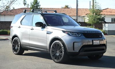 2020 Land Rover Discovery HSE