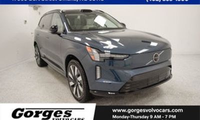 2025 Volvo EX90 Plus