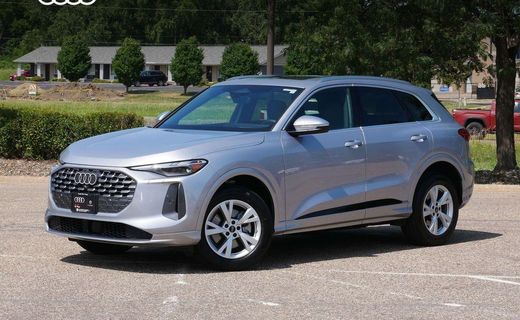 2025 Audi Q5 Quattro Premium