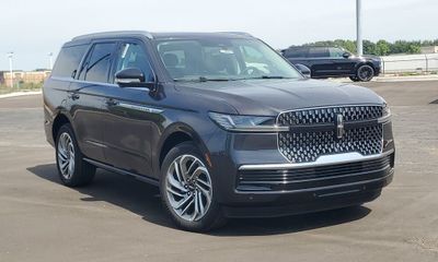 2027 Lincoln Navigator Reserve