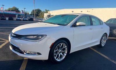2015 Chrysler 200 200C