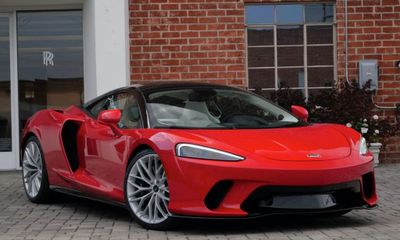 2023 McLaren GT