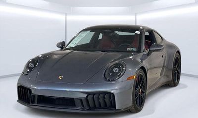 2026 Porsche 911 Carrera GTS 4